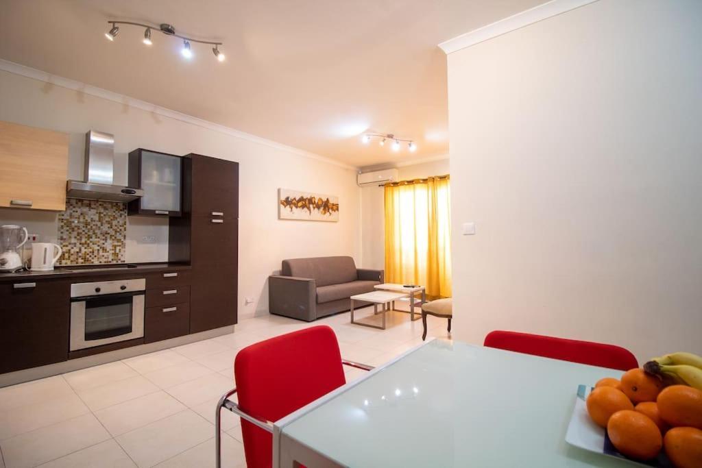 Modern In The Heart Of Maltese Nightlife * St. Julian's