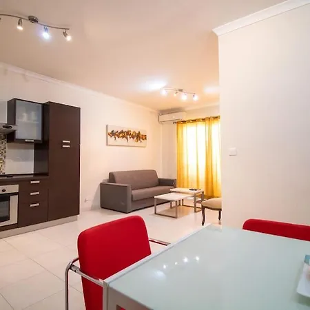 Modern Apt In The Heart Of Maltese Nightlife St. Julian's Zewnętrze zdjęcie